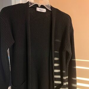 Carly Jean Los Angeles Black Open Front Knit Cardigan (M)